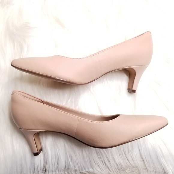Clarks Blush Pink Heels NWOT - Picture 3 of 8